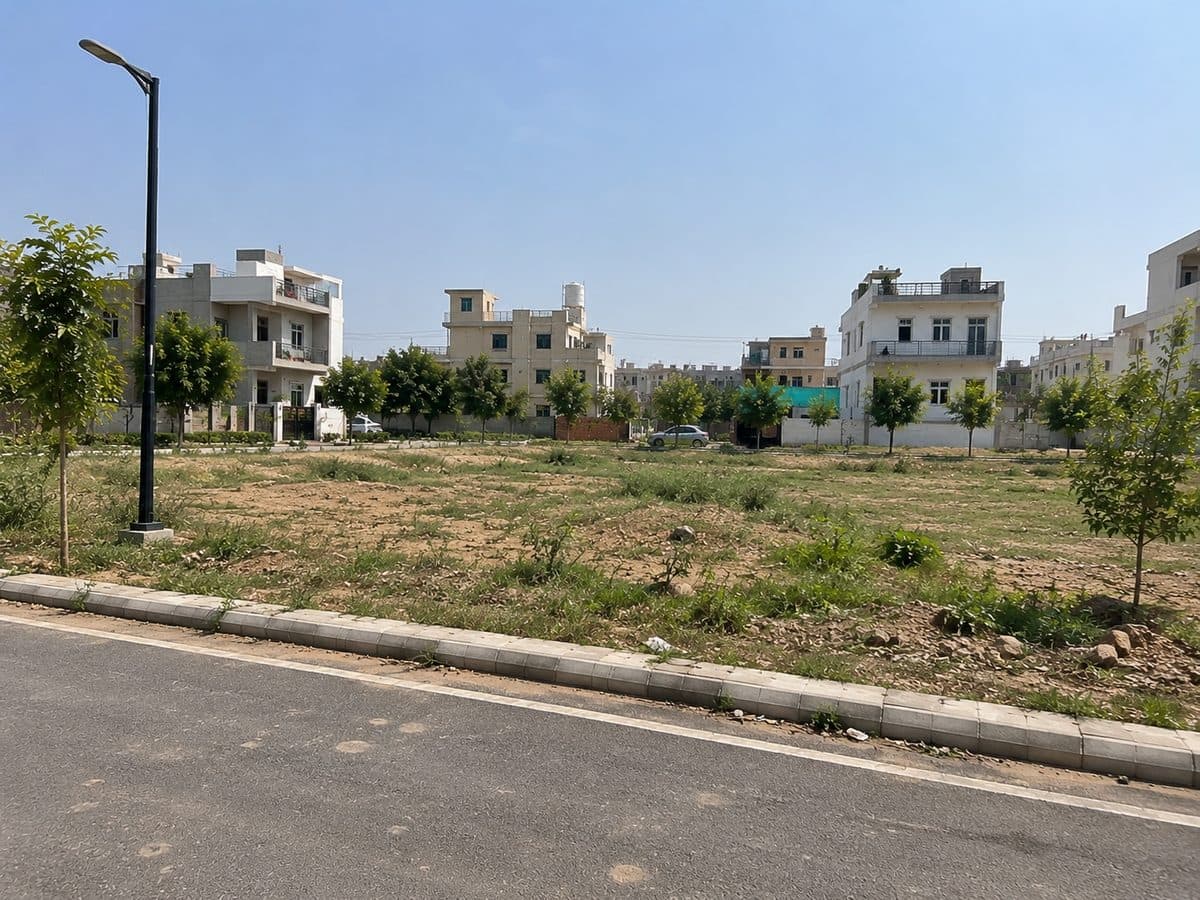 250 sq yd residential plot in DLF Phase 2, Gurgaon